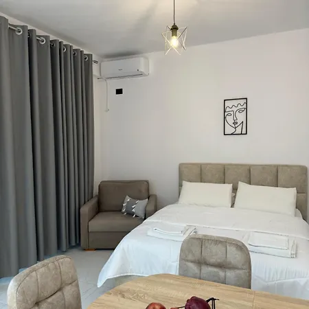 Infinity Apartment *