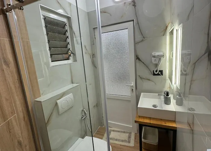 Infinity Apartamento Sarandë